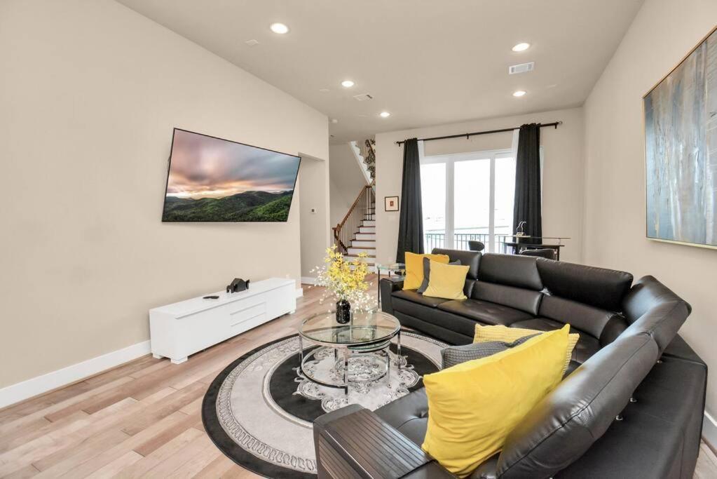 Beautiful Luxurious Houston Galleria Home エクステリア 写真