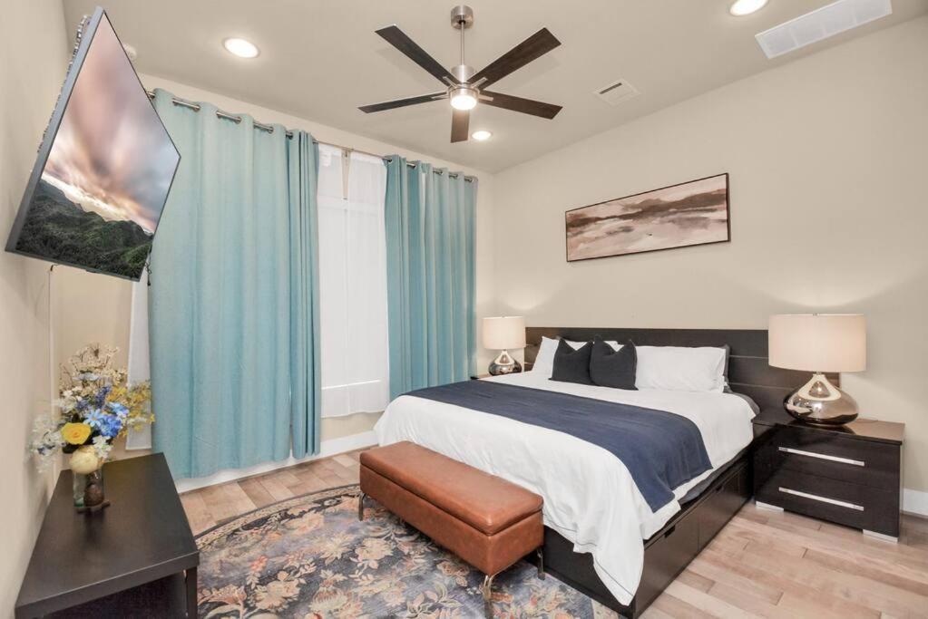 Beautiful Luxurious Houston Galleria Home エクステリア 写真