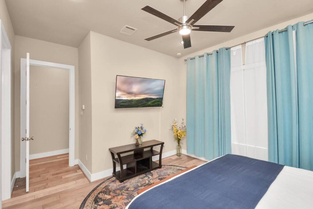Beautiful Luxurious Houston Galleria Home エクステリア 写真