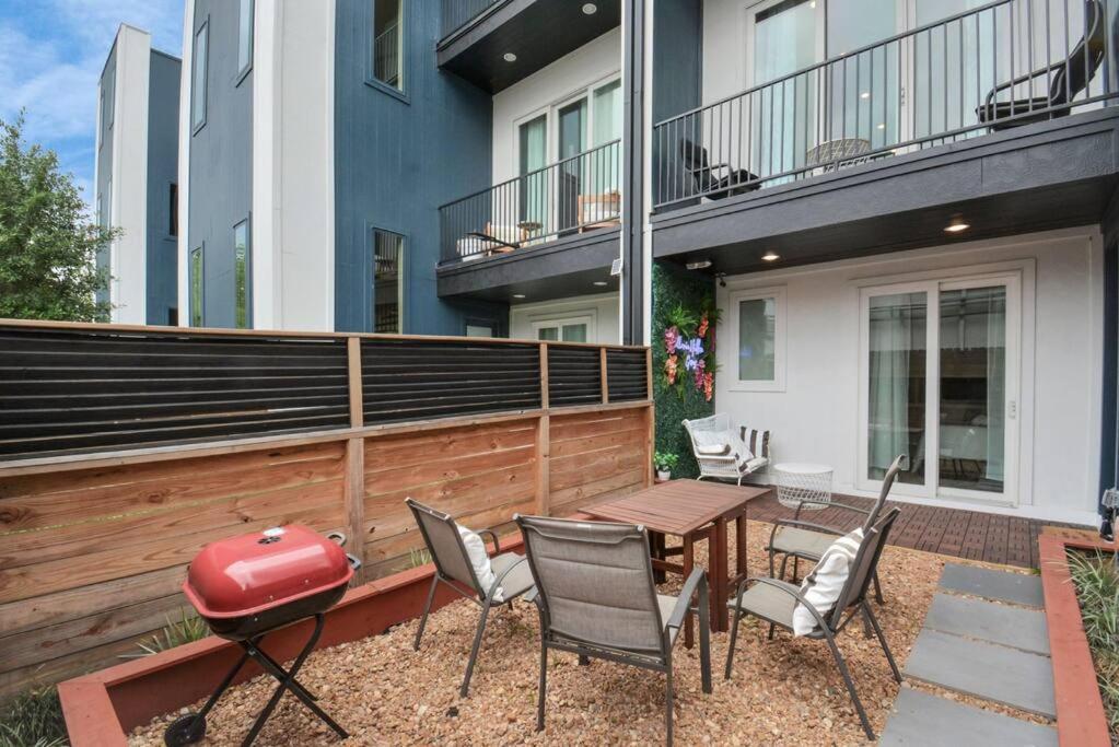 Beautiful Luxurious Houston Galleria Home エクステリア 写真