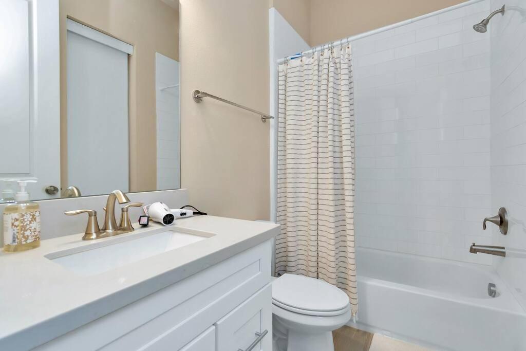 Beautiful Luxurious Houston Galleria Home エクステリア 写真